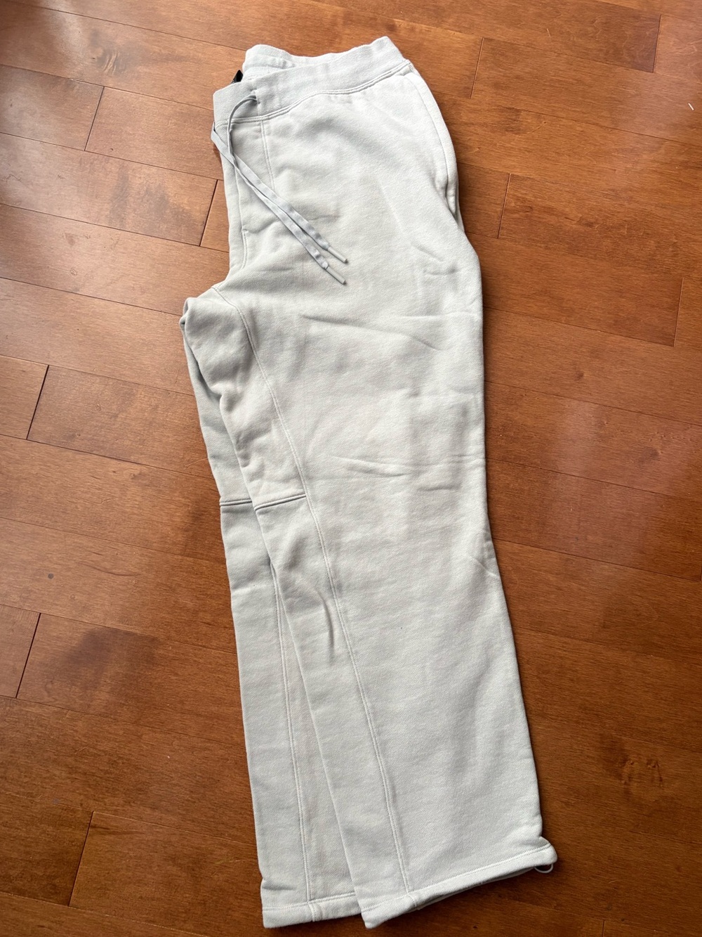Lululemon • Relaxed-Fit French Terry
Jogger • Size Large